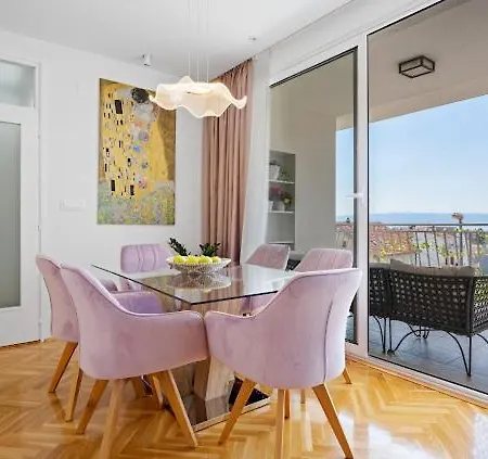 Luxury Apartment Beyond Stobrec Exterior photo