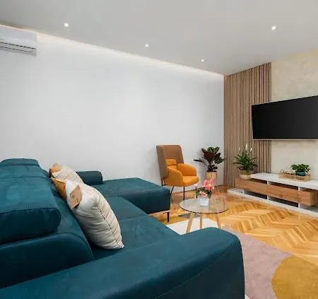 Luxury Apartment Beyond Stobrec Exterior photo