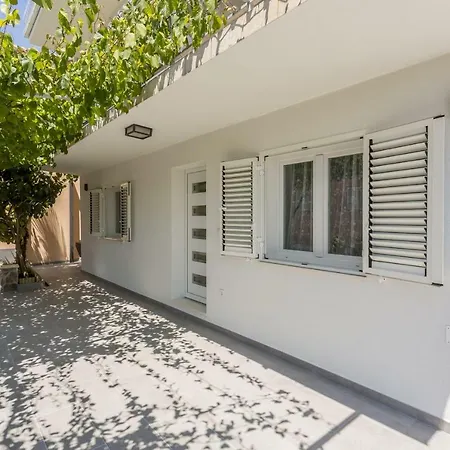 Luxury Apartment Beyond Stobrec Exterior photo