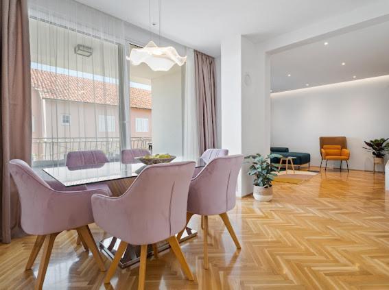 Apartament Luxury Beyond *